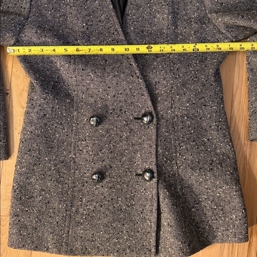 EUC vintage Christian Dior suit 10 - Picture 11 of 11